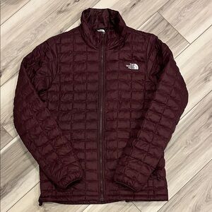 The North Face Womens Burgundy Thermoball Jacket